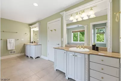 2 Michele Crossing, Raritan Township, NJ 08822 - Photo 34