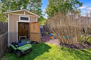 4 Hillcrest Ave, Mendham, NJ 07945 - Photo 26