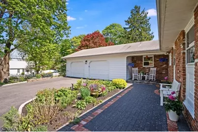 4 Hillcrest Ave, Mendham, NJ 07945 - Photo 2