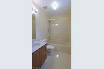 808 Dellwood Ln, Hanover Township, NJ 07981 - Photo 10