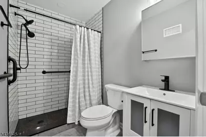 440 3rd St, Dunellen, NJ 08812 - Photo 16