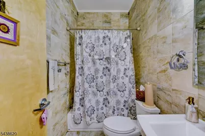 152 Hamburg Tpke, Bloomingdale, NJ 07403 - Photo 22
