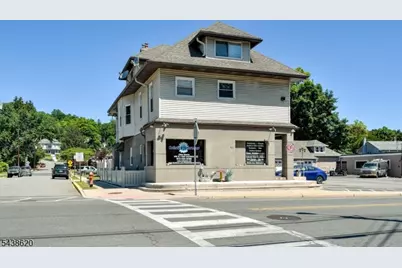 152 Hamburg Tpke, Bloomingdale, NJ 07403 - Photo 6