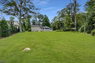 263 White Oak Ridge Rd, Millburn, NJ 07078 - Photo 20