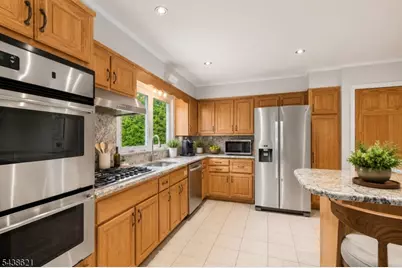 263 White Oak Ridge Rd, Millburn, NJ 07078 - Photo 6