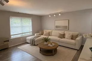 22 Bolton Ct, Franklin Township, NJ 08873 - Photo 2