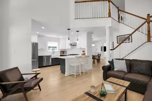 10 Raleigh Ct, Bernards Township, NJ 07920 - Photo 1