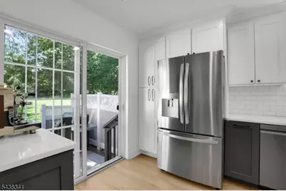 10 Raleigh Ct, Bernards Township, NJ 07920 - Photo 16