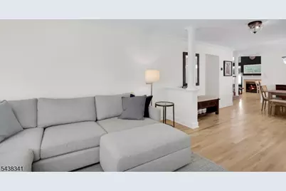 10 Raleigh Ct, Bernards Township, NJ 07920 - Photo 6