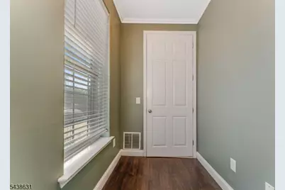 141 Limerick Ln, Lopatcong Township, NJ 08865 - Photo 16