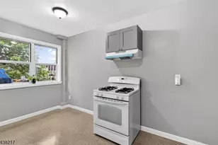 5 Monroe St, Passaic, NJ 07055 - Photo 2