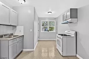5 Monroe St, Passaic, NJ 07055 - Photo 4