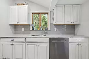 9 Juniper Trail, Kinnelon, NJ 07405 - Photo 10