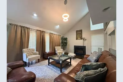 19 Spencer St, Franklin Township, NJ 08873 - Photo 4