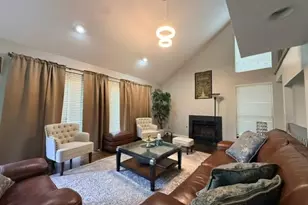 19 Spencer St, Franklin Township, NJ 08873 - Photo 4