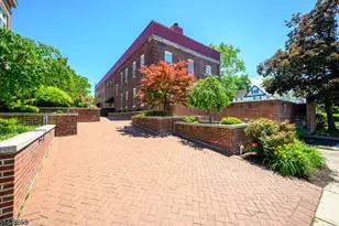523 Trinity Pl, Westfield Town, NJ 07090 - Photo 18