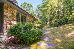 6 Green Hills Rd, Mendham Township, NJ 07945 - Photo 4