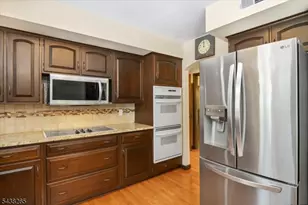 6 Green Hills Rd, Mendham Township, NJ 07945 - Photo 22