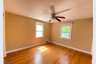 40 Amherst Pl, Livingston, NJ 07039 - Photo 8