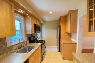 40 Amherst Pl, Livingston, NJ 07039 - Photo 2