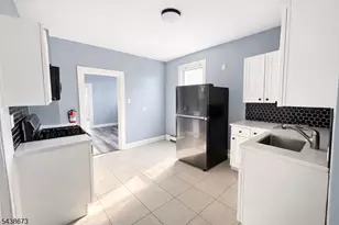 204 DeMott Ave, Clifton, NJ 07011 - Photo 8