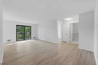 1190 W St George Ave #C34, Linden, NJ 07036 - Photo 2