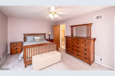 55 Kensington Ct, Washington Township, NJ 07840 - Photo 18