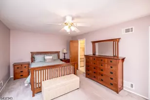 55 Kensington Ct, Washington Township, NJ 07840 - Photo 18