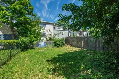 145 Alexander St, Newark, NJ 07106 - Photo 20