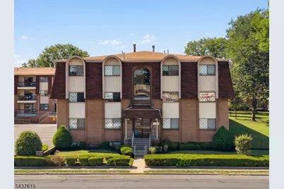 1190 W St George Ave #C43, Linden, NJ 07036 - Photo 2