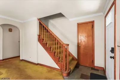236 Hickory Ave, Garwood, NJ 07027 - Photo 4