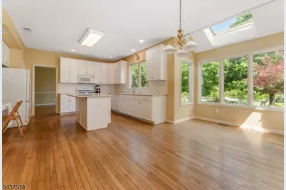 23 Neshanic Dr, Raritan Township, NJ 08551 - Photo 8