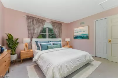 23 Neshanic Dr, Raritan Township, NJ 08551 - Photo 18
