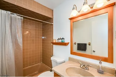 532 2nd  St, Carlstadt, NJ 07072 - Photo 18