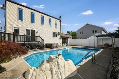 532 2nd  St, Carlstadt, NJ 07072 - Photo 30