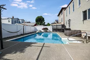 532 2nd St, Carlstadt, NJ 07072 - Photo 36