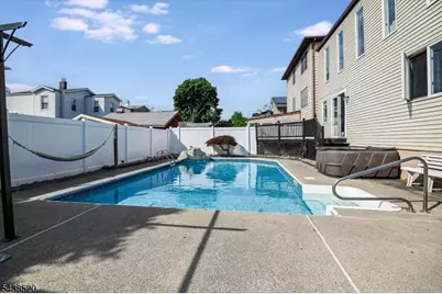 532 2nd  St, Carlstadt, NJ 07072 - Photo 38