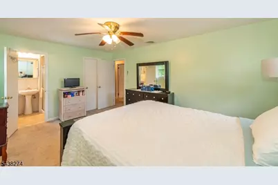 21 Whitegate Rd, Roxbury Township, NJ 07876 - Photo 20