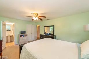21 Whitegate Rd, Roxbury Township, NJ 07876 - Photo 20