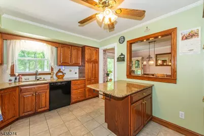 21 Whitegate Rd, Roxbury Township, NJ 07876 - Photo 10
