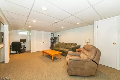 21 Whitegate Rd, Roxbury Township, NJ 07876 - Photo 26