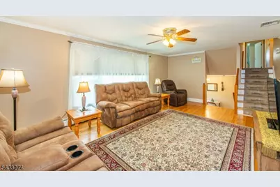 21 Whitegate Rd, Roxbury Township, NJ 07876 - Photo 4