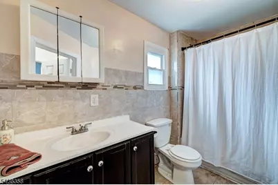 64 Norwood St, Newark, NJ 07106 - Photo 16