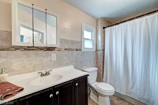 64 Norwood St, Newark, NJ 07106 - Photo 16