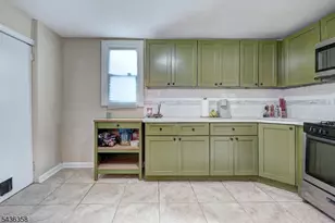 64 Norwood St, Newark, NJ 07106 - Photo 8