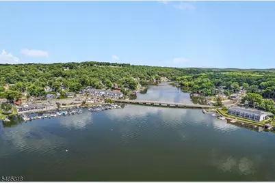 257 Hudson Ave, Hopatcong, NJ 07843 - Photo 34