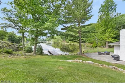 257 Hudson Ave, Hopatcong, NJ 07843 - Photo 24