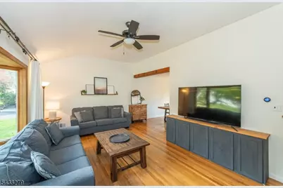 6 Honeyman Dr, Roxbury Township, NJ 07876 - Photo 2