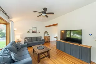 6 Honeyman Dr, Roxbury Township, NJ 07876 - Photo 2