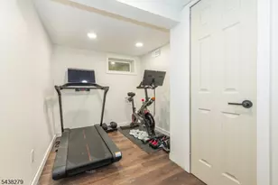 6 Honeyman Dr, Roxbury Township, NJ 07876 - Photo 20